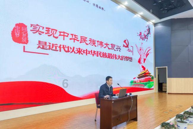 巧变同色